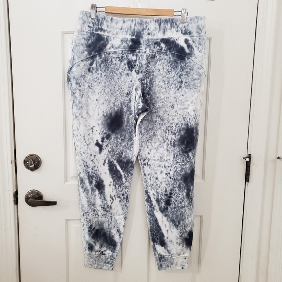 Lululemon Athletica warm down jogger marble dye Size 14 - Picture 3 of 13